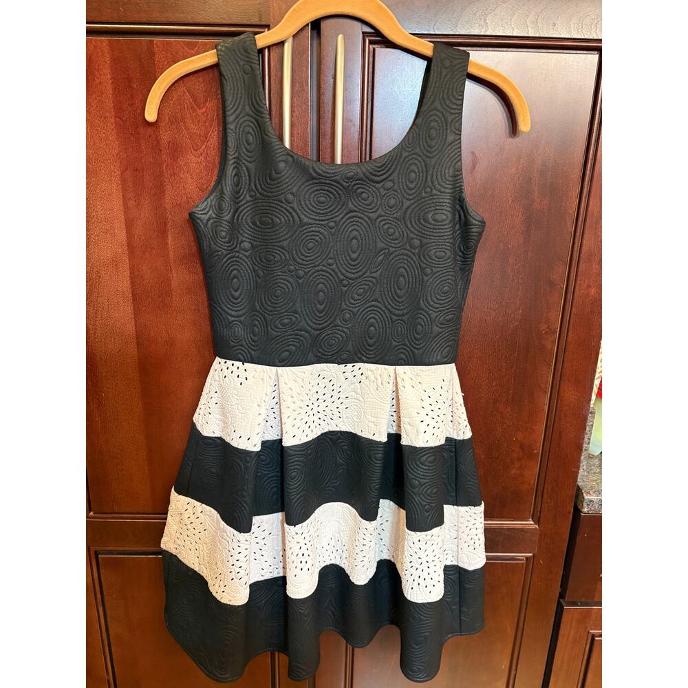 BD Jr Girls Party Dress Black and White Mini Dress Size XS
